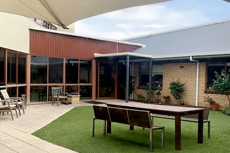 St George's outdoor sitting area 